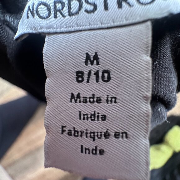 CUTE MINI SKATER SKIRT- NORDSTOM - Picture 2 of 4